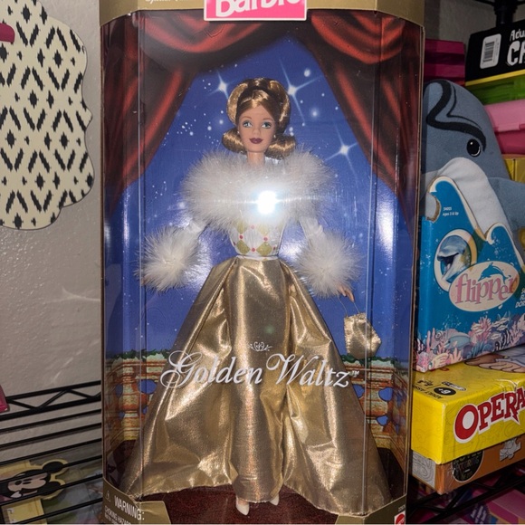 Barbie Golden Waltz Doll Special Edition 1998 Mattel No. 22976 - Picture 2 of 14